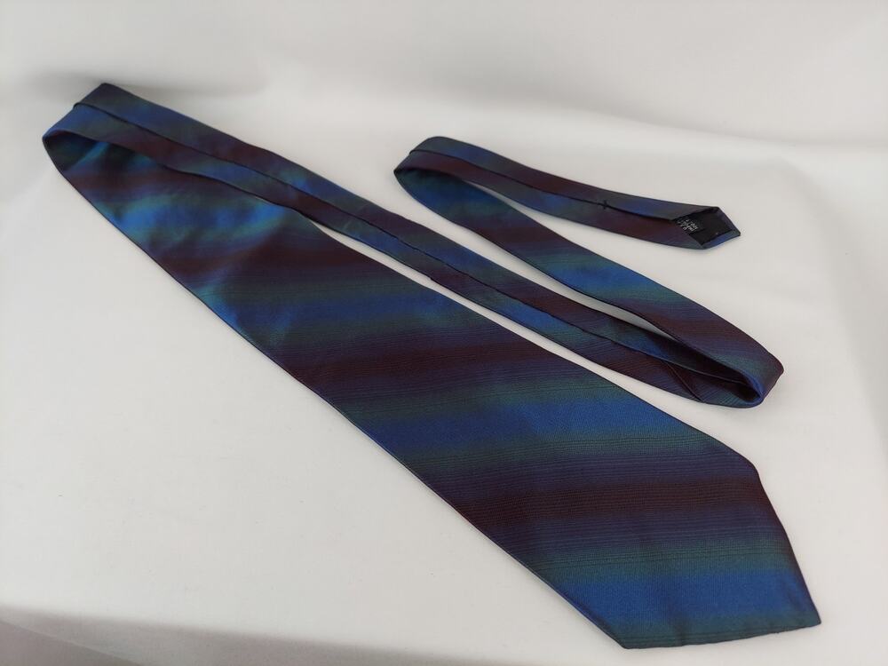 Croft and Barrow Irridescent Vintage Men's Blue Irridescent Necktie Vintage